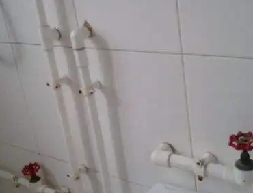 鸡冠水管维修多少钱
