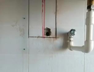 如何判断和鸡冠卫生间漏水维修
